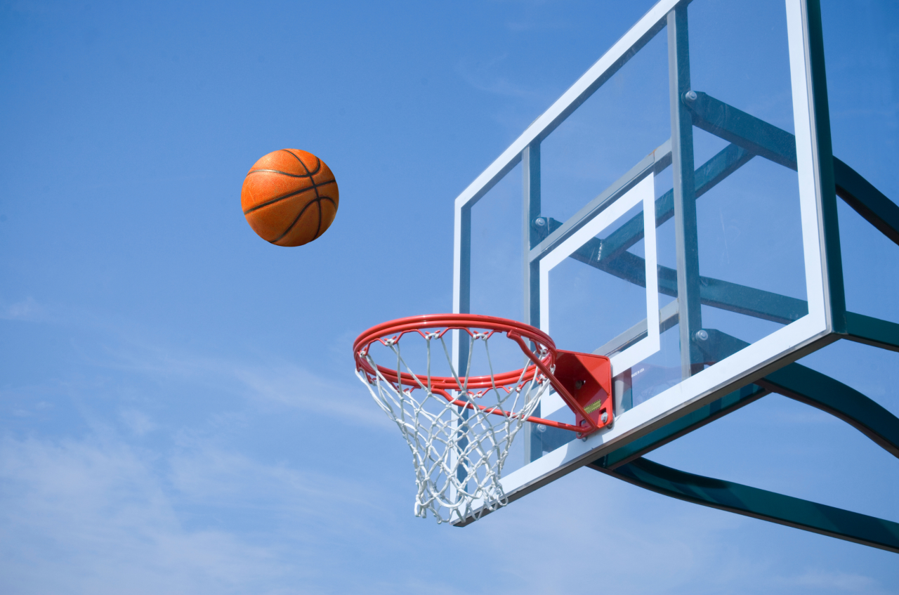 Image d'illustration pour : Rénovation du terrain de basket